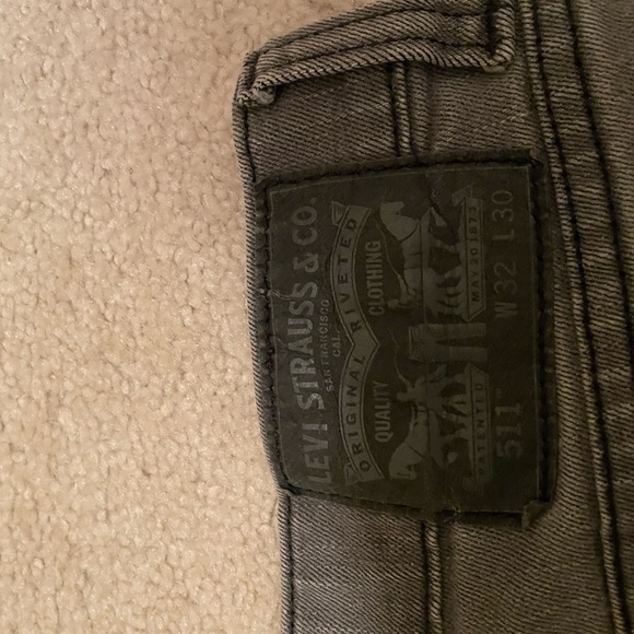 Men’s Levi jeans, gray, 511, 32x 30, small hole on right front leg. - Picture 2 of 3